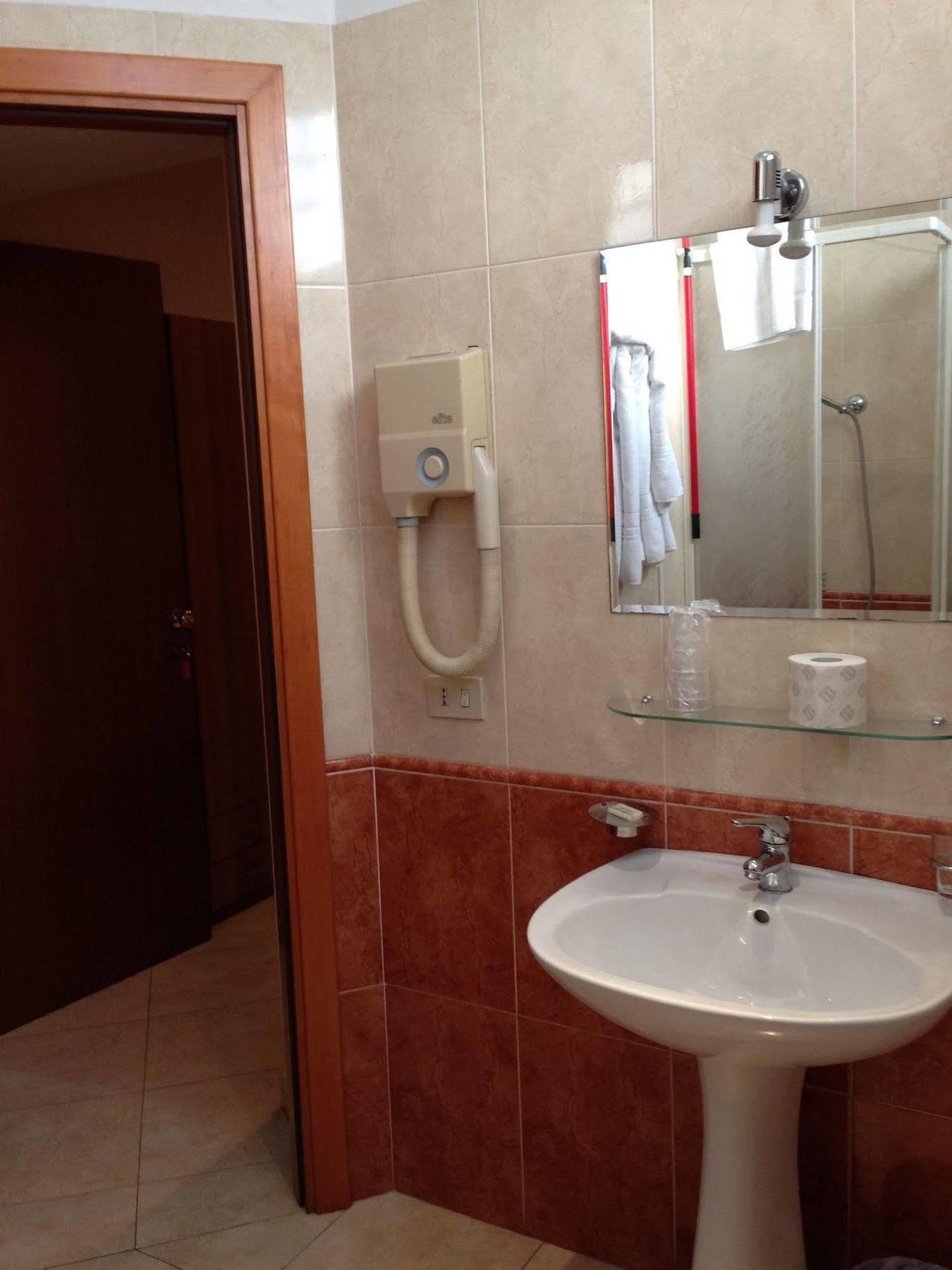 San Paolo Guest House โรม ภายนอก รูปภาพ